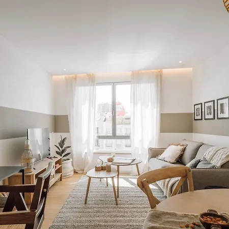 Montalto - 1 Bedroom And Parking In Alvalade Apartament Lizbona