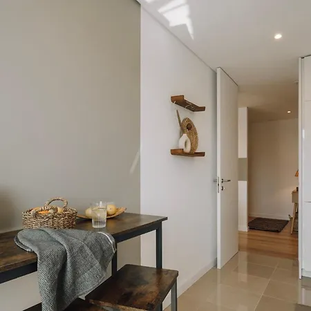 Apartment Montalto - 1 Bedroom And Parking In Alvalade