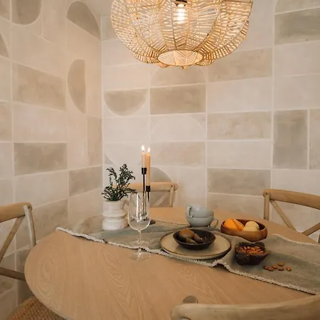 Montalto - 1 Bedroom And Parking In Alvalade Apartment