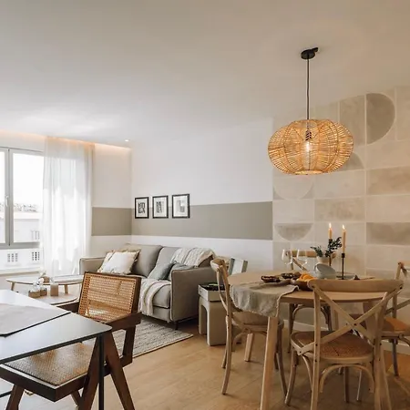 Apartment Montalto - 1 Bedroom And Parking In Alvalade *