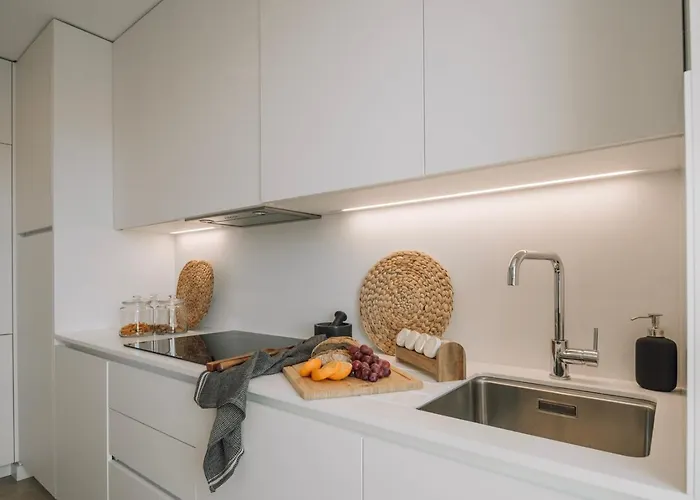 Montalto - 1 Bedroom And Parking In Alvalade