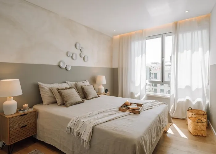 Montalto - 1 Bedroom And Parking In Alvalade * Lisboa